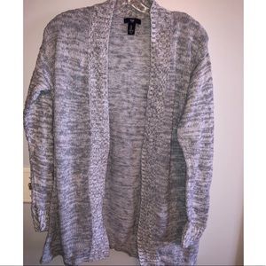 Blue and white knit gap sweater